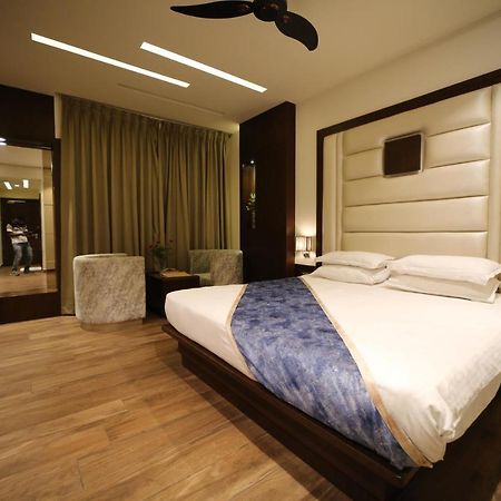 Hotel Prince Viraj Jabalpur Eksteriør billede