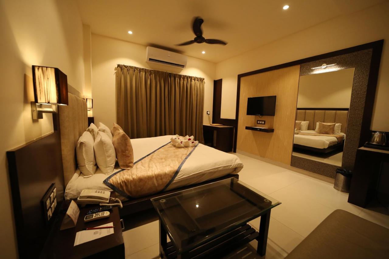 Hotel Prince Viraj Jabalpur Eksteriør billede