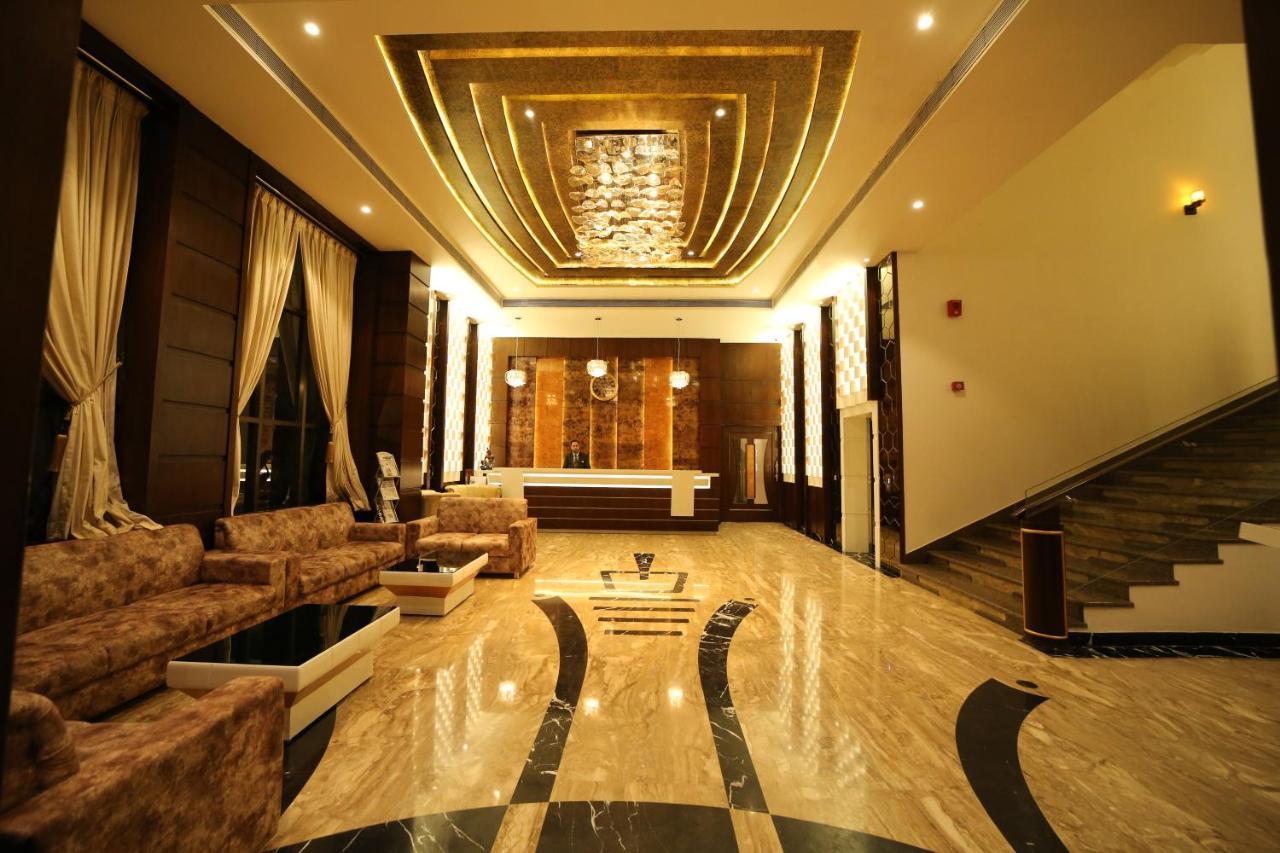 Hotel Prince Viraj Jabalpur Eksteriør billede