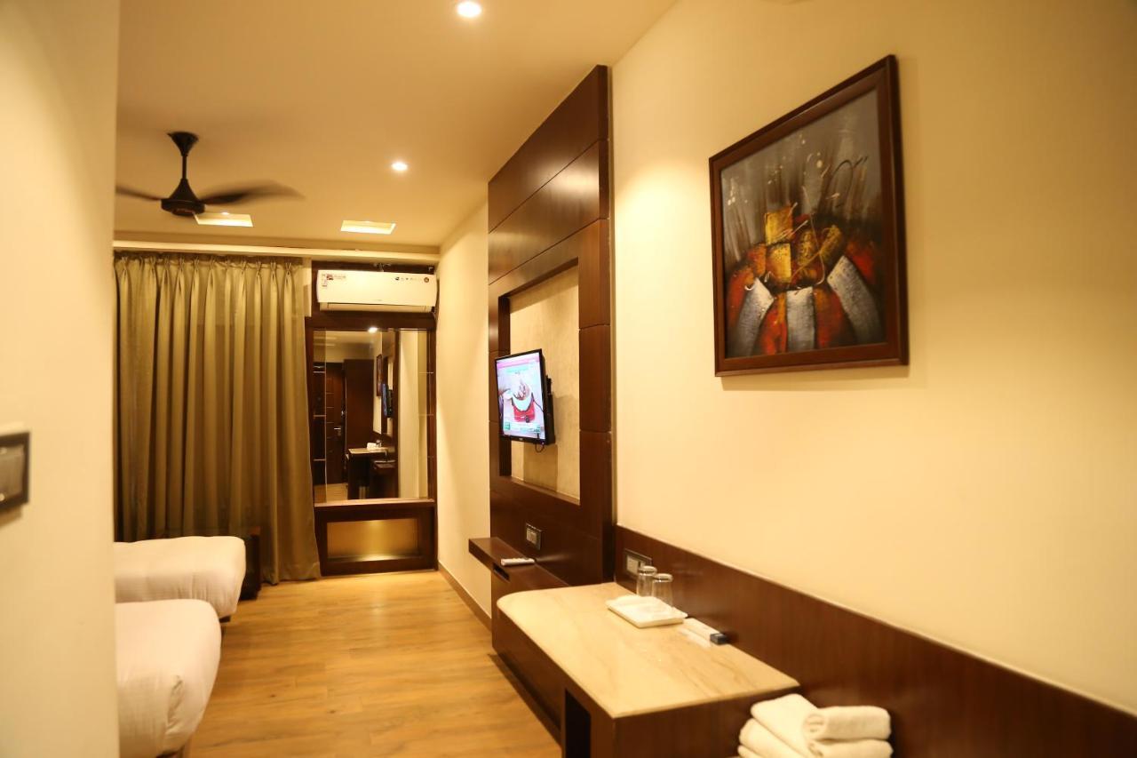 Hotel Prince Viraj Jabalpur Eksteriør billede