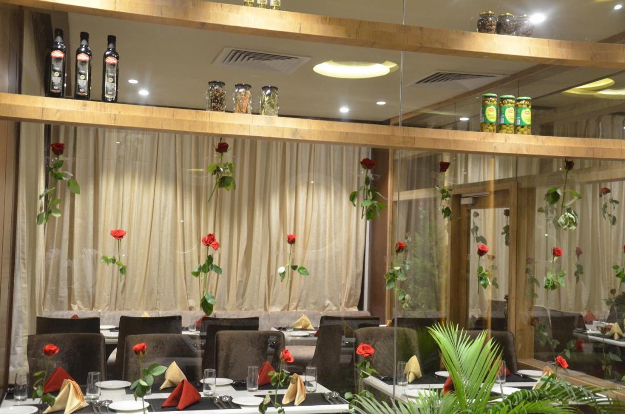 Hotel Prince Viraj Jabalpur Eksteriør billede