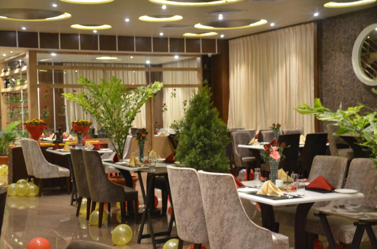 Hotel Prince Viraj Jabalpur Eksteriør billede